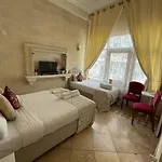 Lord's Boutique Cirénia