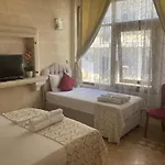 Lord's Boutique 3* Cirénia