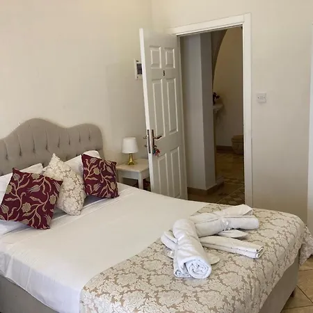 Lord's Boutique Hotel