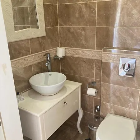 Lord's Boutique Hotel